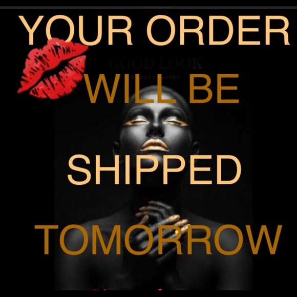 ShiMmeRiNg sWeAter - Picture 10 of 15